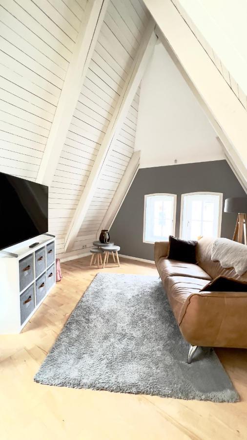 Gemuetliche Maisonettewohnung Mit Dachterrasse Am Schloss Oldenbourg Extérieur photo