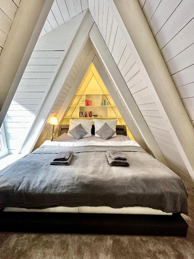 Gemuetliche Maisonettewohnung Mit Dachterrasse Am Schloss Oldenbourg Extérieur photo